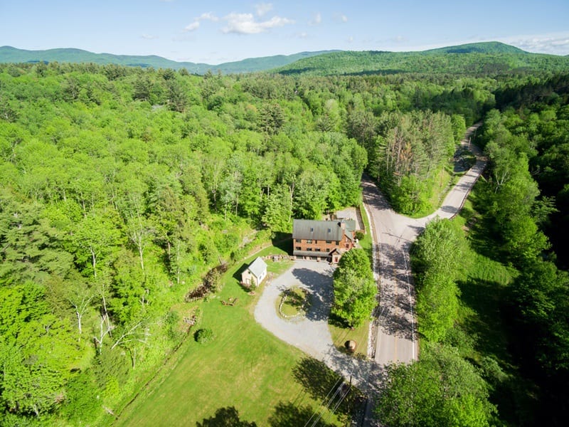 River Stone Lodge – Vermont Vacation Rental Aerial Photos & 3D Floor Plan